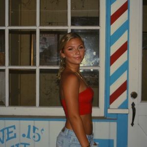 Meet your Posher, Lexie